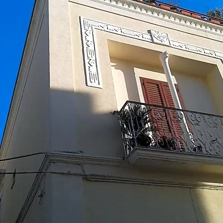 La Volta 3*